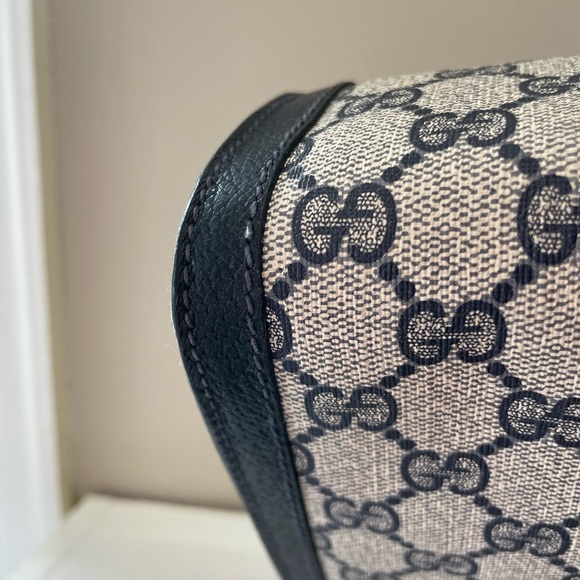 💕Vintage Gucci Clutch - Picture 11 of 16